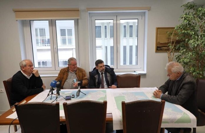 Σύσκεψη-για-τον-συντονισμό-έργων-του-Δήμου-και-της-ΔΕΔΑ-στο-κέντρο-της-Καβάλας