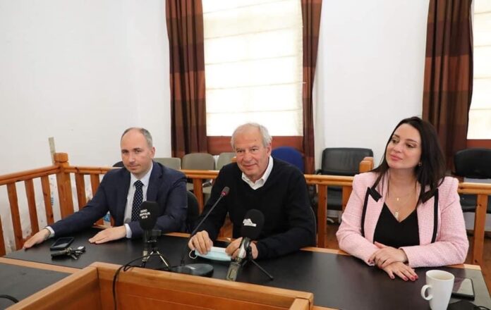 Αγκαλιά-Άλληλεγγυης-/-“Κάθε-παιδί-και-ένα-παιχνίδι”-–-Φέτος-το-Πάσχα-γίνε-κι-εσύ-Νονός-της-Χαράς Αγκαλιά-Άλληλεγγυης-/-“Κάθε-παιδί-και-ένα-παιχνίδι”-–-Φέτος-το-Πάσχα-γίνε-κι-εσύ-Νονός-της-Χαράς