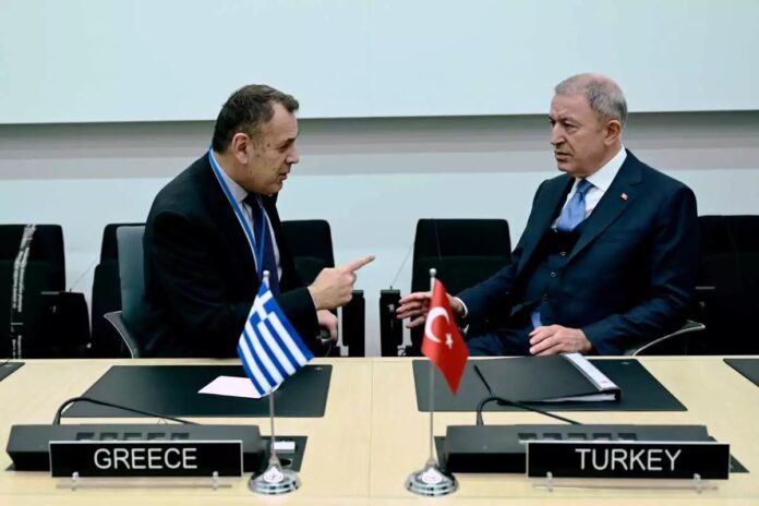 Επικίνδυνα-παιχνίδια-της-Τουρκίας-στο-Αιγαίο-–-Ο-Ακάρ-έκανε-τον-ανήξερο-στον-Παναγιωτόπουλο