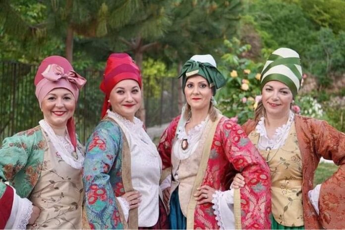 Μία-υπέροχη-παράσταση-από-τον-Πολιτιστικό-Σύλλογο-ο-«Γλαύκος»-στη-Θάσο Μία-υπέροχη-παράσταση-από-τον-Πολιτιστικό-Σύλλογο-ο-«Γλαύκος»-στη-Θάσο