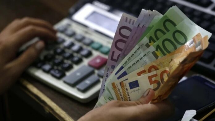 Από-παράταση-σε-παράταση-η-Επιστρεπτέα-Προκαταβολή:-Τα-«κέρδη»-και-τι-θα-γίνει-με-την-εφάπαξ-καταβολή Από-παράταση-σε-παράταση-η-Επιστρεπτέα-Προκαταβολή:-Τα-«κέρδη»-και-τι-θα-γίνει-με-την-εφάπαξ-καταβολή