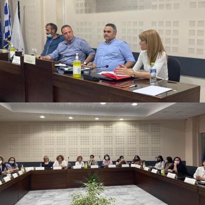 Συνάντηση-του-Δημάρχου-Παγγαίου-με-υπαλλήλους-βρεφονηπιακών-και-παιδικών-σταθμών-του-Δήμου Συνάντηση-του-Δημάρχου-Παγγαίου-με-υπαλλήλους-βρεφονηπιακών-και-παιδικών-σταθμών-του-Δήμου