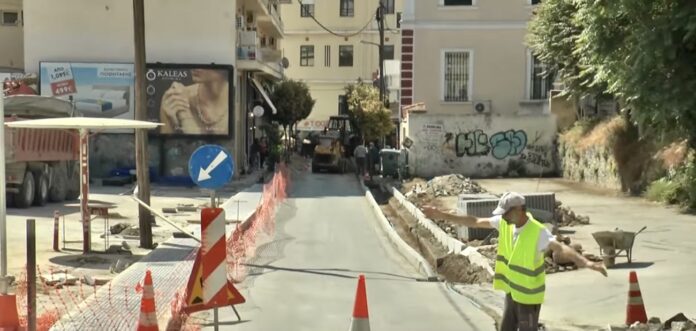 Κλείνει-ο-πρώτος-κύκλος-επεμβάσεων-στη-πεζοδρόμηση-της-πλατείας-Καπνεργάτη-και-ανοίγει-άλλος Κλείνει-ο-πρώτος-κύκλος-επεμβάσεων-στη-πεζοδρόμηση-της-πλατείας-Καπνεργάτη-και-ανοίγει-άλλος