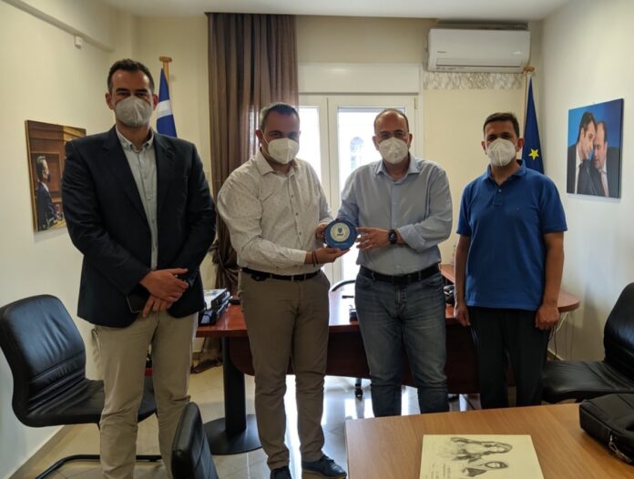 Συνάντηση-Λαζαρίδη-με-την-αντιπροσωπεία-της-Ένωσης-Αξιωματικών-Ελληνικής-Αστυνομίας-ΑΜ.Θ Συνάντηση-Λαζαρίδη-με-την-αντιπροσωπεία-της-Ένωσης-Αξιωματικών-Ελληνικής-Αστυνομίας-ΑΜ.Θ