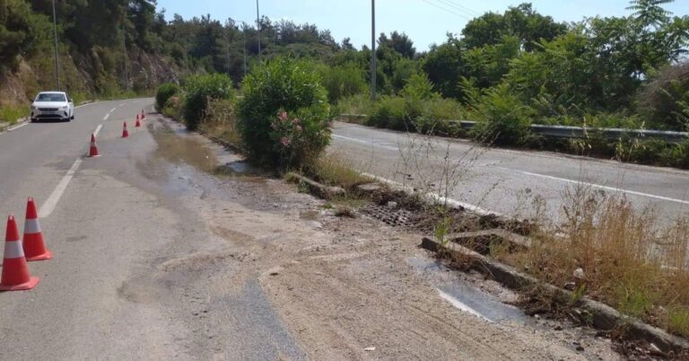 Κλειστό-το-ρεύμα-προς-Παληό