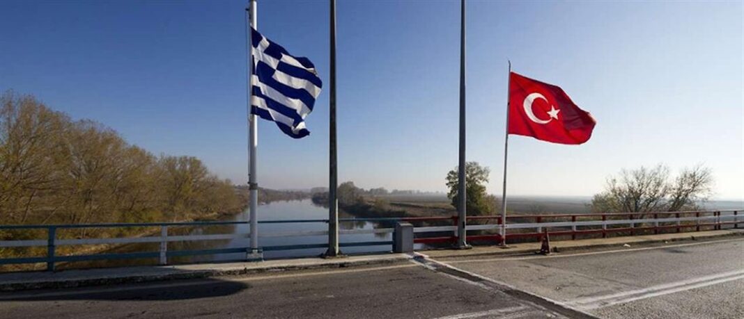 Τουρκικά-ΜΜΕ:-Ελληνικές-δυνάμεις-άνοιξαν-πυρ-κατά-μεταναστών-στα-σύνορα