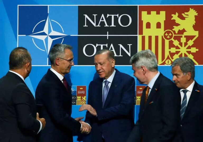 ΝΑΤΟ:-Πως-διαβάζει-η-Αθήνα-τον-«συμβιβασμό»-της-Τουρκίας-για-την-ένταξη-Σουηδίας-και-Φινλανδίας