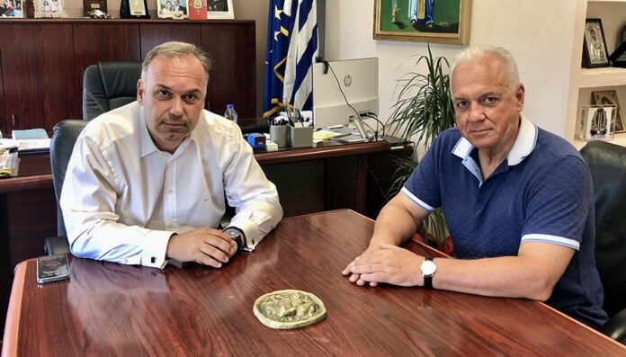 Το-Δήμαρχο-Θάσου-Λευτέρη-Κυριακίδη-επισκέφθηκε-ο-Αντιπεριφερειάρχης-ανάπτυξης-Κωστής-Σιμιτσής Το-Δήμαρχο-Θάσου-Λευτέρη-Κυριακίδη-επισκέφθηκε-ο-Αντιπεριφερειάρχης-ανάπτυξης-Κωστής-Σιμιτσής