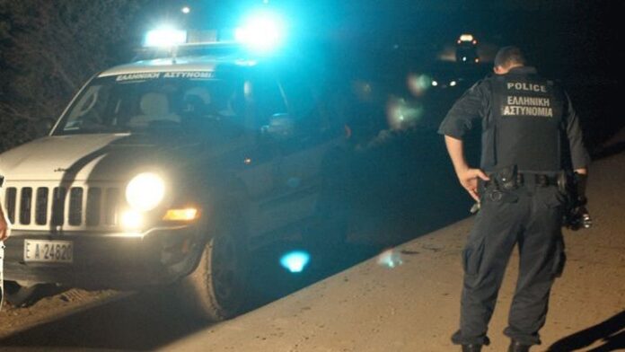 Σύλληψη-παράνομων-μεταναστών-Τραυματίστηκαν-δύο-απο-τον-πυροβολισμό-αστυνομικού Σύλληψη-παράνομων-μεταναστών-Τραυματίστηκαν-δύο-απο-τον-πυροβολισμό-αστυνομικού