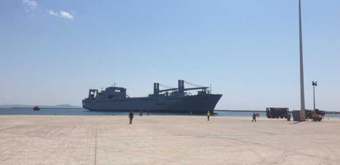 Το-μεταγωγικό-πλοίο-usns-mendonca,-35.000-τόνων-έδεσε-στην-Αλεξανδρούπολη! Το-μεταγωγικό-πλοίο-usns-mendonca,-35.000-τόνων-έδεσε-στην-Αλεξανδρούπολη!