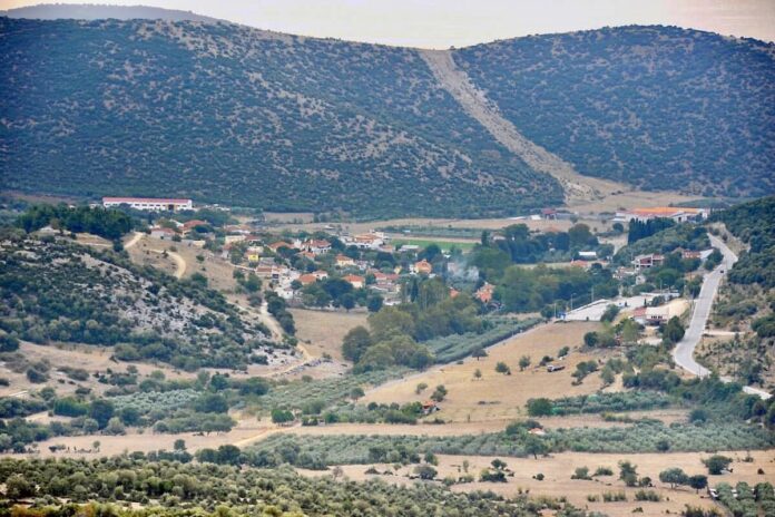 Μάκης-Παπαδόπουλος:-Το-Χαλκερό-αξίζει-μια-καλύτερη-αντιμετώπιση,-ένα-αισιόδοξο-μέλλον! Μάκης-Παπαδόπουλος:-Το-Χαλκερό-αξίζει-μια-καλύτερη-αντιμετώπιση,-ένα-αισιόδοξο-μέλλον!