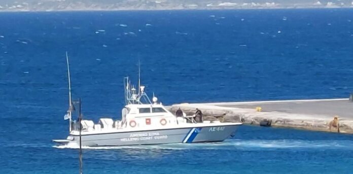 Προσάραξη-σκάφους-στα-Λιμενάρια