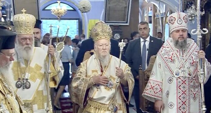 Πατριαρχική-Θεία-Λειτουργία-στον-Ιερό-Ναό-Κοιμήσεως-Θεοτόκου-Παναγίας-Θάσου Πατριαρχική-Θεία-Λειτουργία-στον-Ιερό-Ναό-Κοιμήσεως-Θεοτόκου-Παναγίας-Θάσου