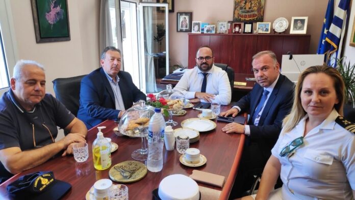 Συνάντηση-του-Δημάρχου-Θάσου-με-τον-ΓΓ-Αιγαίου-&-Νησιωτικής-Πολιτικής-κ.-Μανώλη-Κουτουλάκη Συνάντηση-του-Δημάρχου-Θάσου-με-τον-ΓΓ-Αιγαίου-&-Νησιωτικής-Πολιτικής-κ.-Μανώλη-Κουτουλάκη
