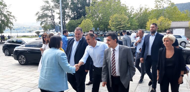 Στην-ΠΕ.-Καστοριάς-ο-υπουργός-Εθνικής-Άμυνας-Νίκος-Παναγιωτόπουλος-Μαζί-και-ο-υφυπουργός-Αγροτικής-Ανάπτυξης-&-Τροφίμων-Σίμος-Κεδίκογλου