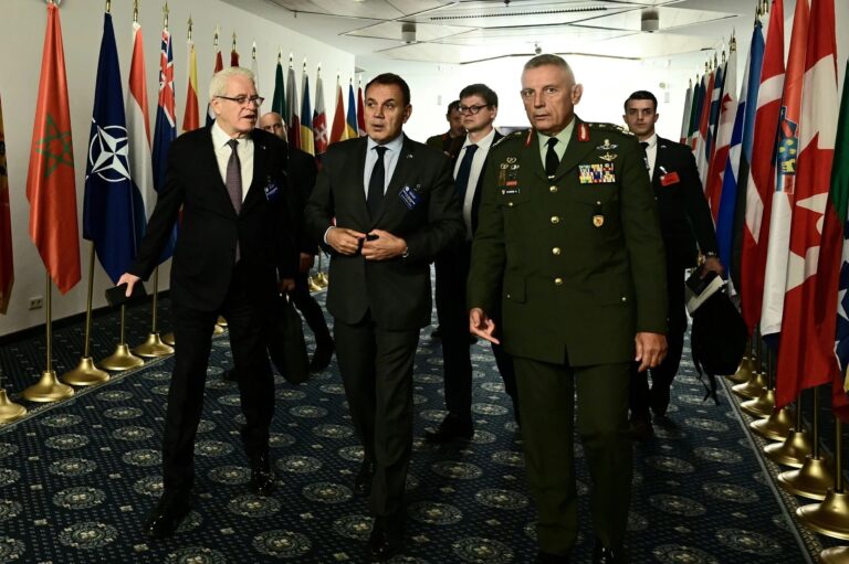 Παναγιωτόπουλος-–-Φλώρος-στο-Ραμστάιν-για-την-Ουκρανία