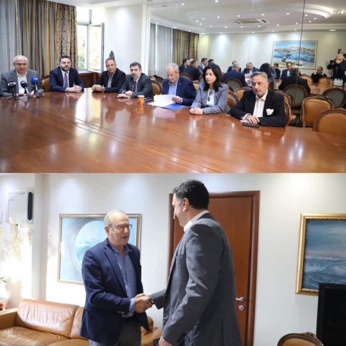 Σύσκεψη-στην-Αντιπεριφέρεια-και-το-Επιμελητήριο-Καβάλας,-υπό-τον-Υπουργό-Τουρισμού,-Βασίλη-Κικίλια Σύσκεψη-στην-Αντιπεριφέρεια-και-το-Επιμελητήριο-Καβάλας,-υπό-τον-Υπουργό-Τουρισμού,-Βασίλη-Κικίλια