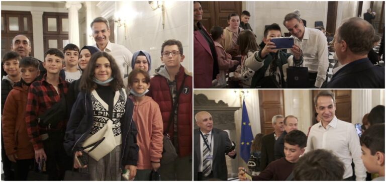 Ο-Κ.-Μητσοτάκης-μιλά-με-μαθητές-και-μαθήτριες-Μειονοτικών-Σχολείων-της-Ροδόπης