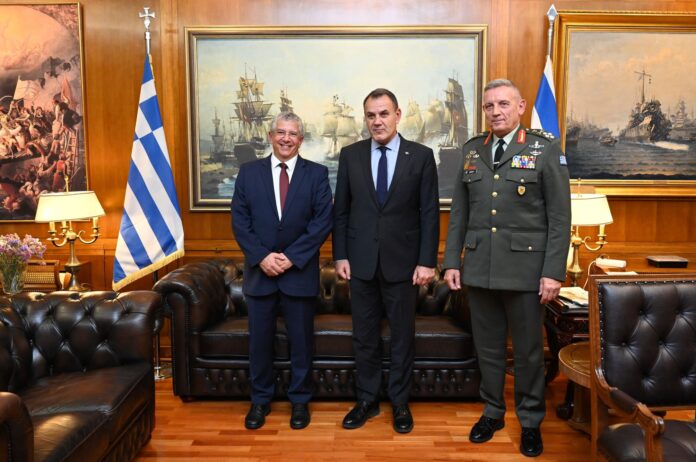 Συνάντηση-ΥΕΘΑ-Νικολάου-Παναγιωτόπουλου-με-τον-Γενικό-Διευθυντή-του-Υπουργείου-Άμυνας-του-Ισραήλ-Αμίρ-Έσελ Συνάντηση-ΥΕΘΑ-Νικολάου-Παναγιωτόπουλου-με-τον-Γενικό-Διευθυντή-του-Υπουργείου-Άμυνας-του-Ισραήλ-Αμίρ-Έσελ