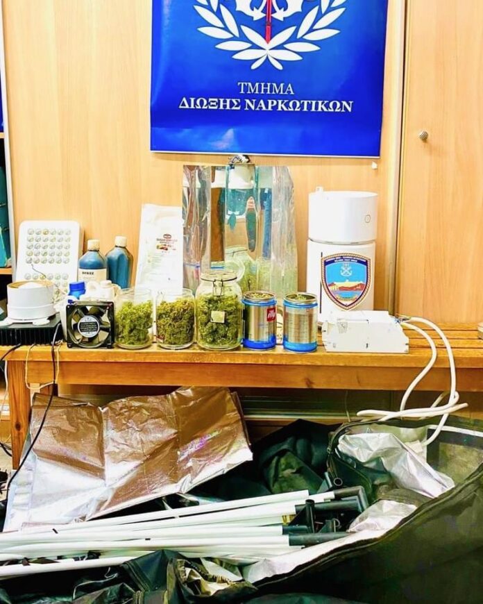 Συνελήφθη-γιατί-είχε-μετατρέψει-το-σπίτι-του-σε-εργοστάσιο-παραγωγής-κάνναβης Συνελήφθη-γιατί-είχε-μετατρέψει-το-σπίτι-του-σε-εργοστάσιο-παραγωγής-κάνναβης