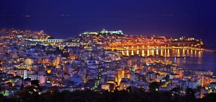 Ευχές-του-ΥΕΘΑ-Νίκου-Παναγιωτόπουλου-με-θέα-την-όμορφη-Καβάλα