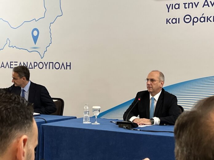 ΑΠΕΥΘΕΙΑΣ-–-Η-συνέντευξη-Τύπου-του-Κυριάκου-Μητσοτάκη-στην-Αλεξανδρούπολη