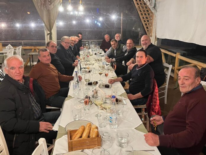 Συνάντηση-Παναγιωτόπουλου-για-τα-προβλήματα-των-επιτραπέζιων-σταφυλιών-και-της-αμπελουργίας-του-Ν.-Καβάλας Συνάντηση-Παναγιωτόπουλου-για-τα-προβλήματα-των-επιτραπέζιων-σταφυλιών-και-της-αμπελουργίας-του-Ν.-Καβάλας