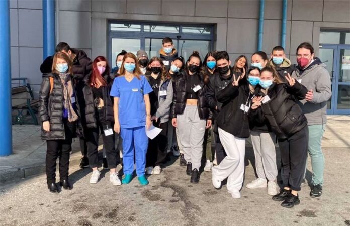 Εκπαιδευτική-επίσκεψη-του-1ου-ΕΚ-Καβάλας-στο-Νοσοκομείο