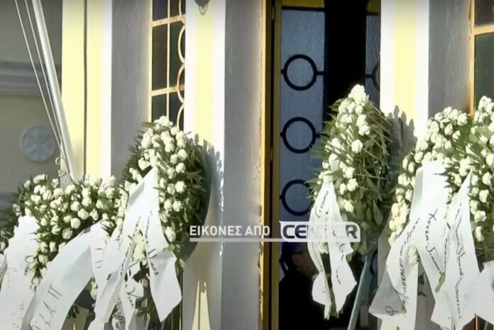 Ράγισαν-καρδιές-στην-κηδεία-του-22χρονου-ποδοσφαιριστή-Ιορδάνη-Αδαμάκη-–-Βουβός-θρήνος-στην-Καβάλα Ράγισαν-καρδιές-στην-κηδεία-του-22χρονου-ποδοσφαιριστή-Ιορδάνη-Αδαμάκη-–-Βουβός-θρήνος-στην-Καβάλα