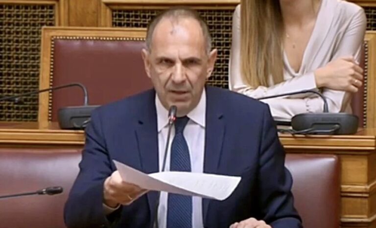 Γεραπετρίτης:-Η-τηλεδιοίκηση-στην-Λάρισα-λειτουργούσε-κανονικά-–-Ο-σταθμάρχης-επέλεξε-χειροκίνητη-δρομολόγηση