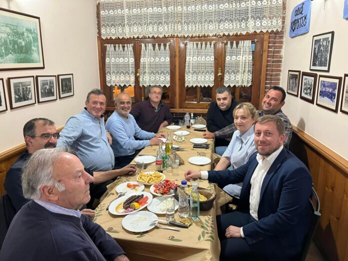 Ο-Γ.-Εριφυλλίδης-στο-πλευρό-των-προέδρων-των-κοινοτήτων-Καβάλας Ο-Γ.-Εριφυλλίδης-στο-πλευρό-των-προέδρων-των-κοινοτήτων-Καβάλας