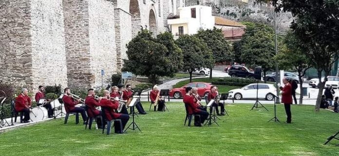 Η-Φιλαρμονική-Ορχήστρα-του-Δήμου-Καβάλας,-θα-παιανίσει-πένθιμα-εμβατήρια-το-απόγευμα-της-Μεγάλης-Τετάρτης-12-Απριλίου-2023 Η-Φιλαρμονική-Ορχήστρα-του-Δήμου-Καβάλας,-θα-παιανίσει-πένθιμα-εμβατήρια-το-απόγευμα-της-Μεγάλης-Τετάρτης-12-Απριλίου-2023