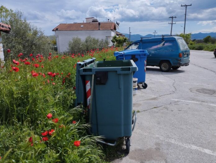 Εικόνες-ντροπής-στο-πάρκινγκ-της-Ερμού-στο-εμπορικό-κέντρο-των-Κρηνίδων Εικόνες-ντροπής-στο-πάρκινγκ-της-Ερμού-στο-εμπορικό-κέντρο-των-Κρηνίδων