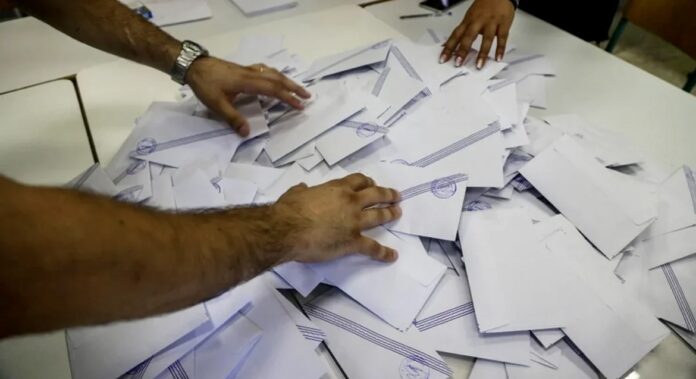 Εκλογές-2023:-Τι-ισχύει-για-τους-ετεροδημότες-–-Τι-ένδειξη-θα-πρέπει-να-έχουν-στους-εκλογικούς-καταλόγους