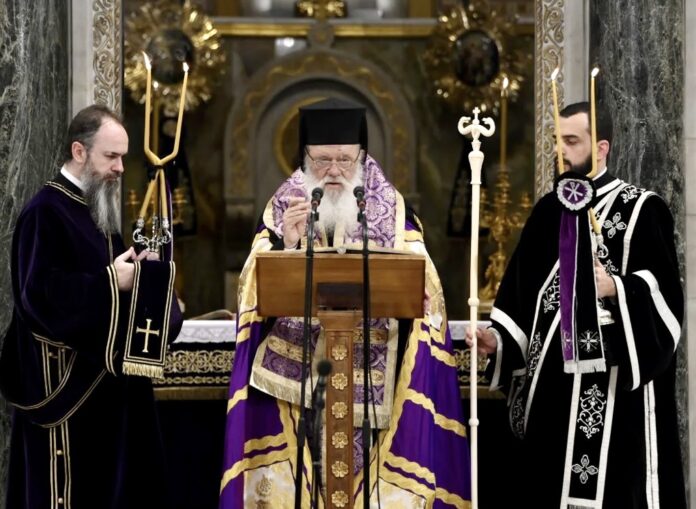 Αρχιεπίσκοπος-Ιερώνυμος:-Ως-εδώ-–-Η-Εκκλησία-ούτε-πολιτεύεται,-ούτε-«κομματίζεται» Αρχιεπίσκοπος-Ιερώνυμος:-Ως-εδώ-–-Η-Εκκλησία-ούτε-πολιτεύεται,-ούτε-«κομματίζεται»