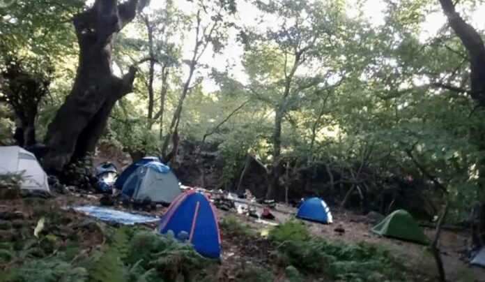Σαμοθράκη:-Τουριστικό-άνοιγμα-σε-Τουρκία,-«φρένο»-στους-ελεύθερους-κατασκηνωτές Σαμοθράκη:-Τουριστικό-άνοιγμα-σε-Τουρκία,-«φρένο»-στους-ελεύθερους-κατασκηνωτές