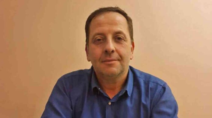 Πρώτος-ο-Βασίλης-Μαυρομμάτης-στις-εκλογές-της-Ένωσης-Συλλόγων-Γονέων-και-Κηδεμόνων-του-Δήμου-Καβάλας Πρώτος-ο-Βασίλης-Μαυρομμάτης-στις-εκλογές-της-Ένωσης-Συλλόγων-Γονέων-και-Κηδεμόνων-του-Δήμου-Καβάλας