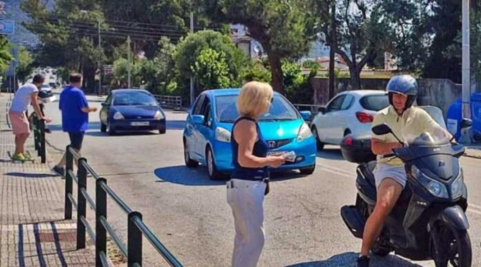 Οι-Κάτοικοι-του-Παληού-προχώρησαν-σε-ενημερωτική-εκστρατεία-για-τα-τροχαία Οι-Κάτοικοι-του-Παληού-προχώρησαν-σε-ενημερωτική-εκστρατεία-για-τα-τροχαία