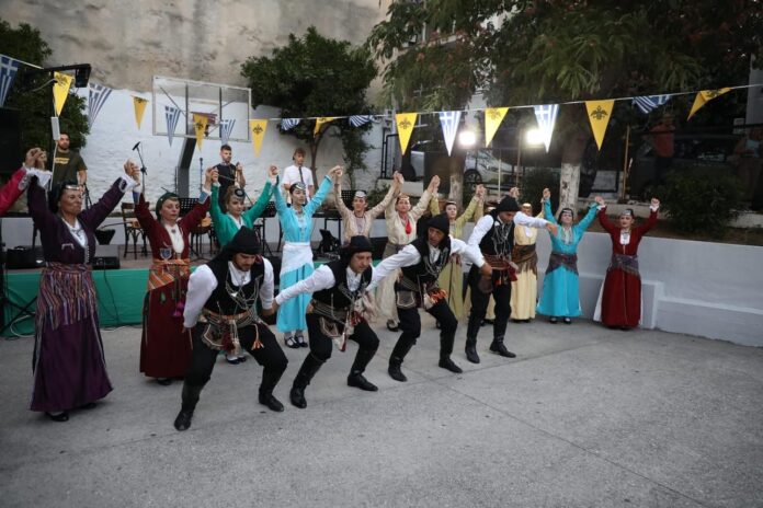 Μουσικοχορευτική-εκδήλωση-του-Συλλόγου-Προυσαλιωτών-Νομού-Καβάλας Μουσικοχορευτική-εκδήλωση-του-Συλλόγου-Προυσαλιωτών-Νομού-Καβάλας