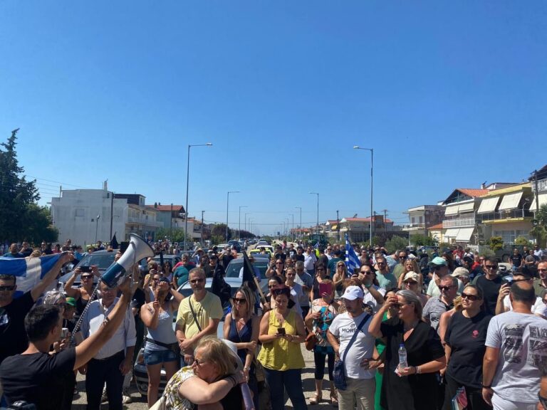 Έβρος:-Με-μαύρες-σημαίες-η-μοτοπορεία-για-τους-διακινητές-που-κινούνται-ανάποδα-και-προκαλούν-τροχαία