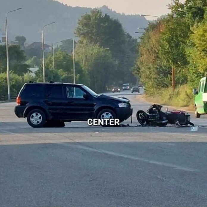 Τροχαίο-ατύχημα-στη-διασταύρωση-του-Αμυγδαλεώνα Τροχαίο-ατύχημα-στη-διασταύρωση-του-Αμυγδαλεώνα