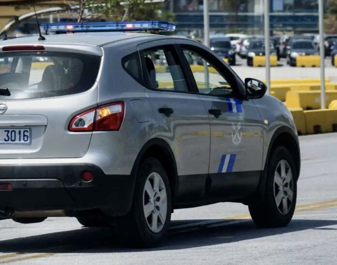 Καβάλα:-Άγρια-καταδίωξη-όταν-ΙΧ-δεν-σταμάτησε-σε-έλεγχο-–-Δυο-συλλήψεις-και-δυο-τραυματίες-Λιμενικοί Καβάλα:-Άγρια-καταδίωξη-όταν-ΙΧ-δεν-σταμάτησε-σε-έλεγχο-–-Δυο-συλλήψεις-και-δυο-τραυματίες-Λιμενικοί