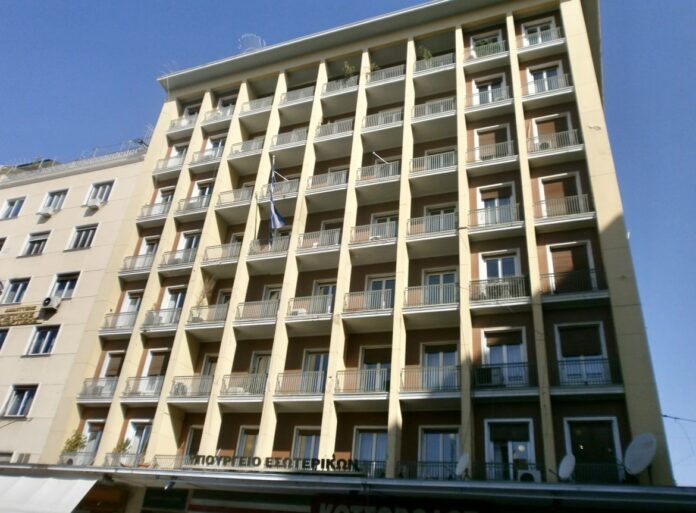 Υπουργείο-Εσωτερικών:-Με-νόμο-καταργούνται-πάνω-από-500-Νομικά-Πρόσωπα-Δημοσίου-Δικαίου-στους-Δήμους-–-Τι-θα-γίνει-με-το-προσωπικό Υπουργείο-Εσωτερικών:-Με-νόμο-καταργούνται-πάνω-από-500-Νομικά-Πρόσωπα-Δημοσίου-Δικαίου-στους-Δήμους-–-Τι-θα-γίνει-με-το-προσωπικό