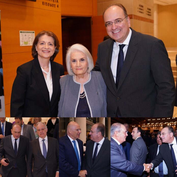 Ο-Μακάριος-στην-εκδήλωση-μνήμης-για-την-Μαριέττα