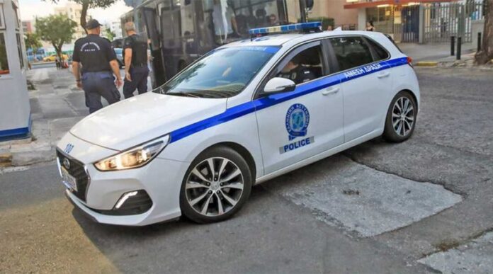 Καβάλα-Σέρρες-Θεσσαλονίκη:-Σύλληψη-Λιμενικού-και-Τελωνειακού-για-απάτες-κατά-του-Δημοσίου Καβάλα-Σέρρες-Θεσσαλονίκη:-Σύλληψη-Λιμενικού-και-Τελωνειακού-για-απάτες-κατά-του-Δημοσίου
