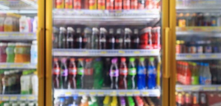 Συντελεστές-ΦΠΑ:-Σε-ποια-προϊόντα-και-υπηρεσίες-παραμένουν-στο-13%-–-Πού-αυξάνονται-στο-24%