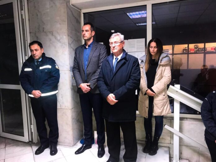 Καβάλα:-Παράκληση-στον-Άγιο-Αρτέμιο-για-ταχύτερη-ανάρρωση-του-31χρονου-αστυνομικού