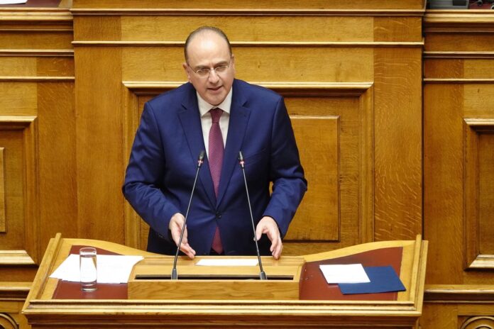 Μακάριος-Λαζαρίδης:-Βρίσκουμε-εργάτες-γης-για-τους-αγρότες-μας