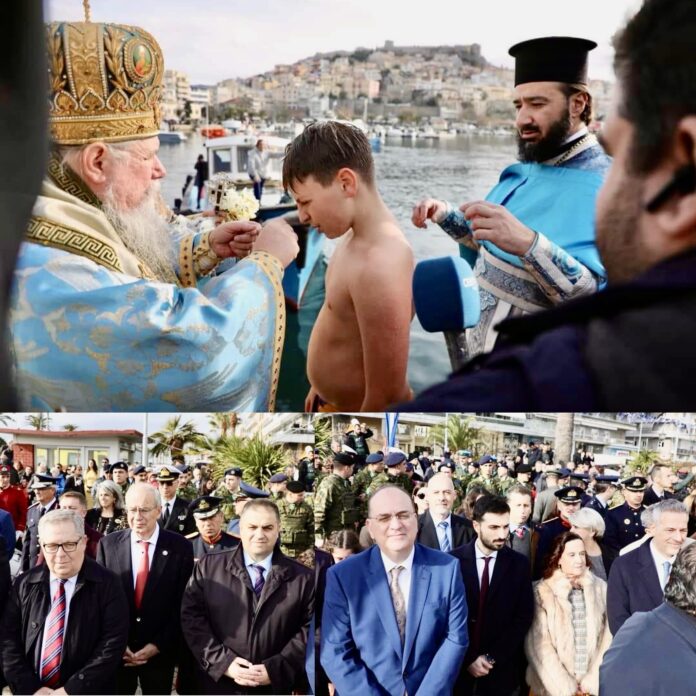 Αγιασμός-των-υδάτων-στο-λιμάνι-της-Καβάλας Αγιασμός-των-υδάτων-στο-λιμάνι-της-Καβάλας