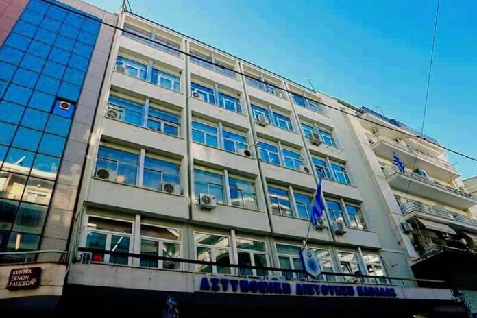 Καβάλα:-Έρευνες-των-αστυνομικών-αρχών-για-τον-εντοπισμό-δραστών-που-λήστεψαν-βίαια-άνδρα-μέσα-στο-όχημα-του